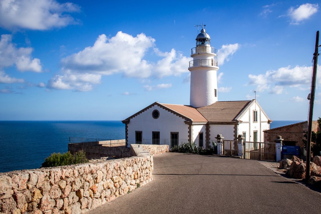 lighthouse-music-gear-and-more, friendship WI